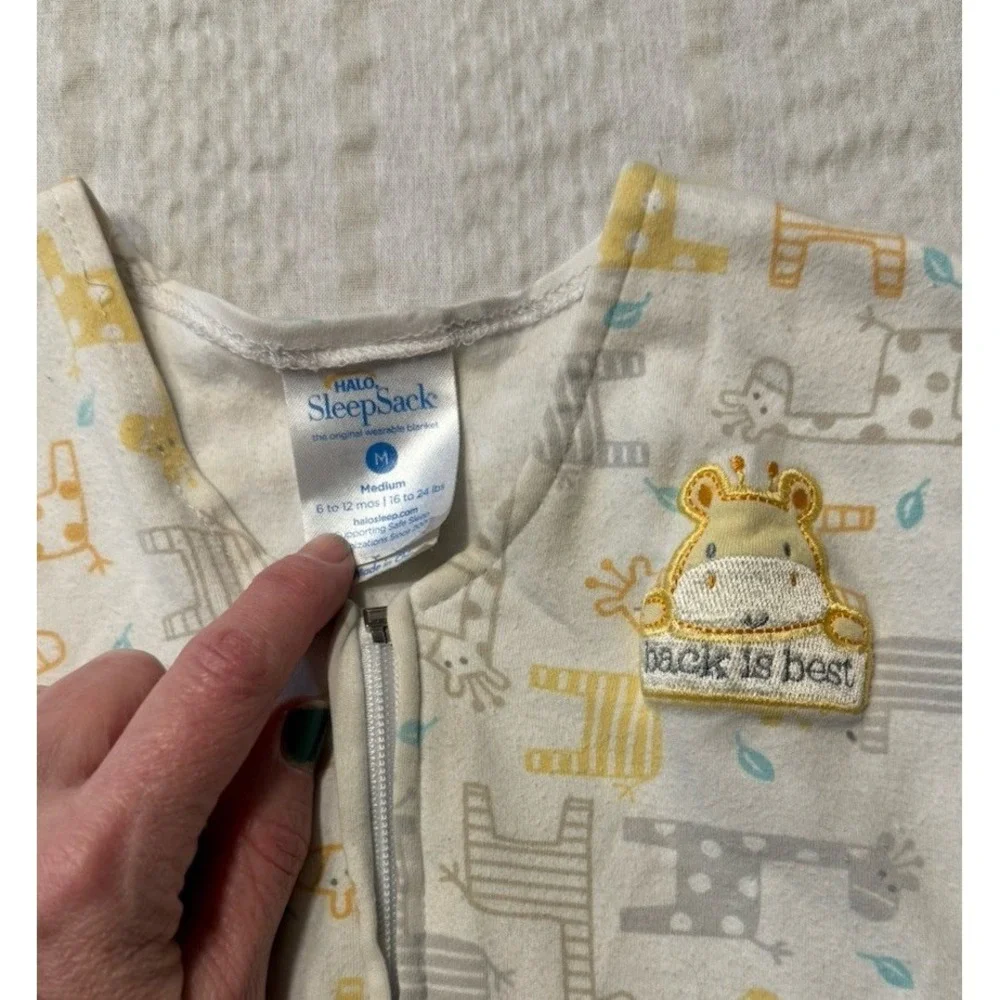 Halo SleepSack Swaddle Lot 2 Cotton Giraffe Print.‎ Small And Medium